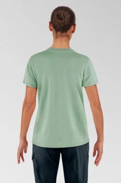 Fjallraven Womens Fox Boxy Logo T-Shirt -Fjallraven Clothing Deals Store b11bac0381 5353 e