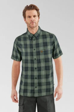 Fjallraven Mens Ovik Travel Short Sleeve Shirt -Fjallraven Clothing Deals Store b12bcc0019 4452 d
